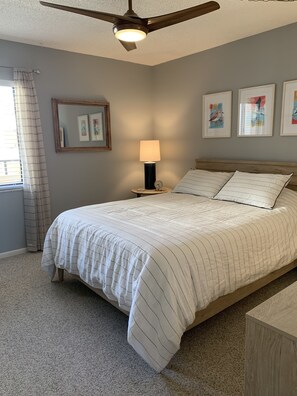 2 Schlafzimmer, Schreibtisch, Bügeleisen/Bügelbrett, kostenloses WLAN