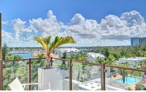 المنطقة المحيطة بالمنشأة