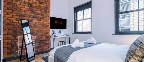 2 bedrooms, desk, iron/ironing board, free WiFi