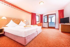 Suite Supérieure | 1 chambre, coffres-forts dans les chambres, bureau, Wi-Fi gratuit