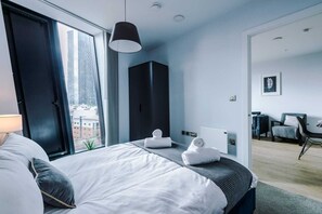 1 bedroom, desk, iron/ironing board, free WiFi