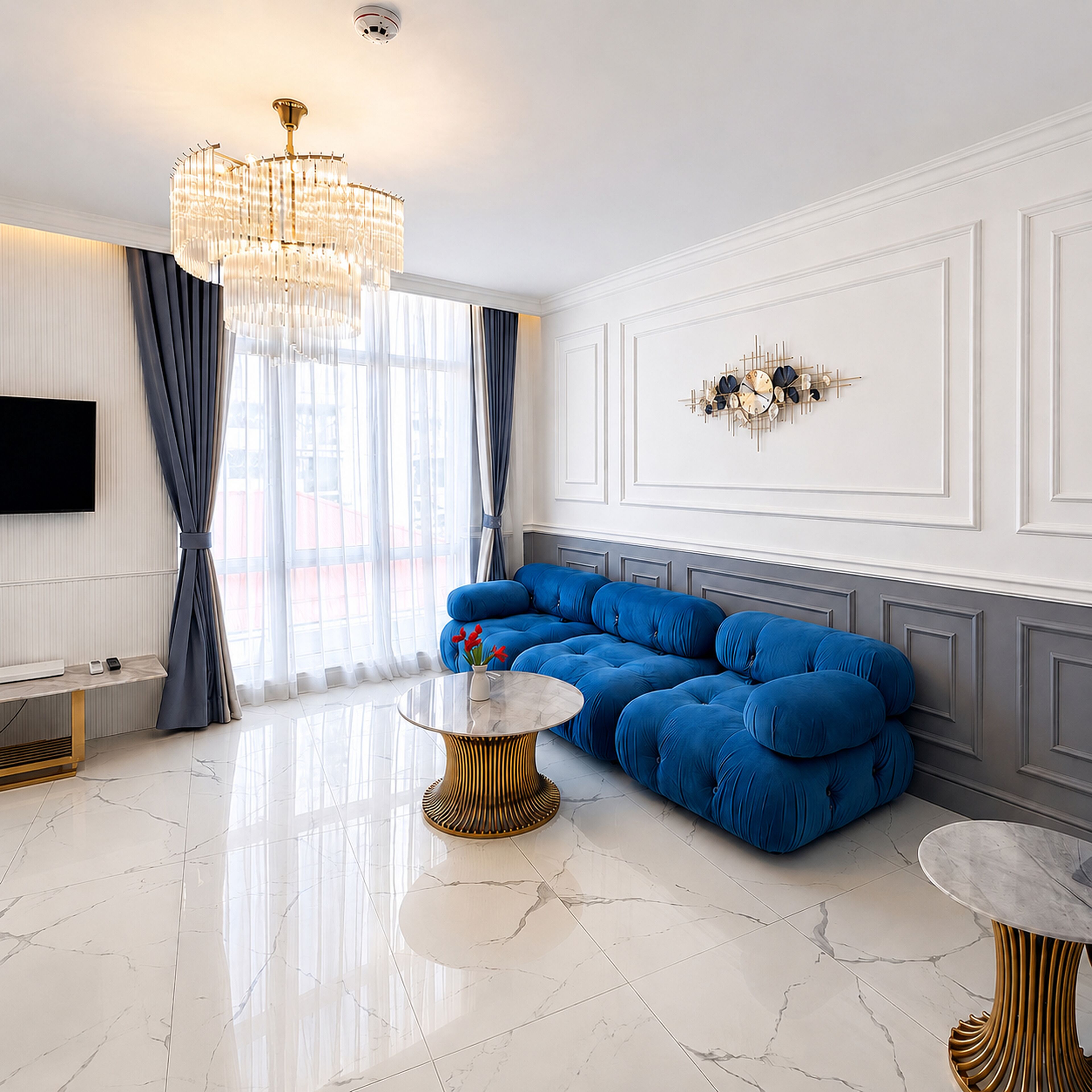 Luxury Apartment | Living area | Smart TV, pay movies