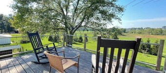 Farmhouse at the foot of the Blue Ridge Mountains