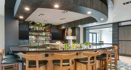 Cambria Hotel Spokane Airport