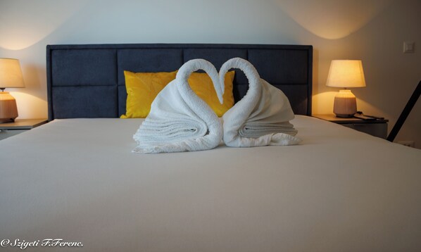2 Schlafzimmer, Bügeleisen/Bügelbrett, Bettwäsche