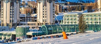 Apartment in the Olympic village near the center 100 meters from the lifts