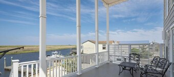 Serenity at the Shore - on the water & close to Long Beach Island