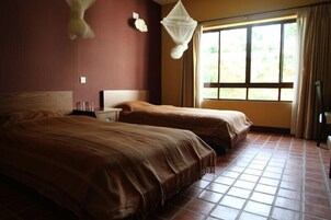 Deluxe Double Room | Iron/ironing board, free WiFi