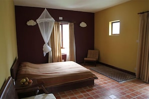 Deluxe Double Room | Iron/ironing board, free WiFi