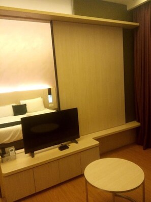 1 sovrum, värdeförvaringsskåp på rummet och strykjärn/strykbräda