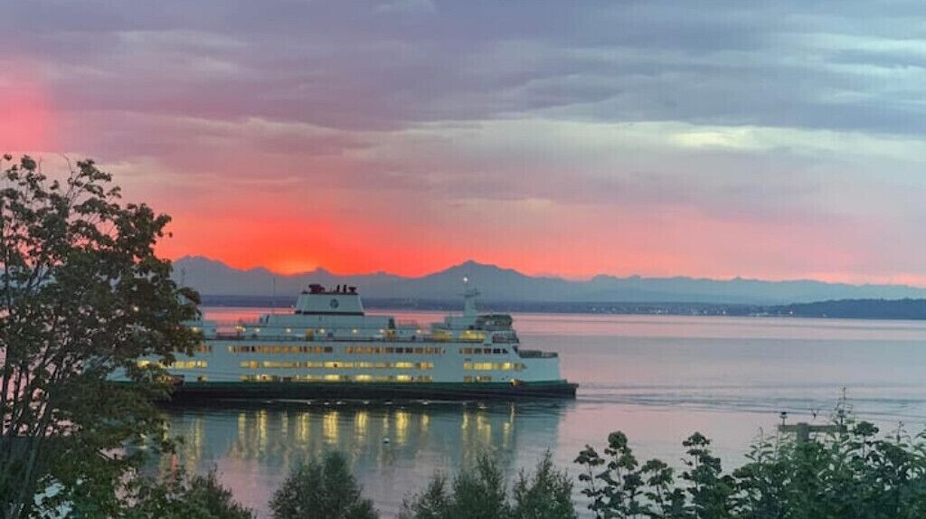 Wandering Whidbey View Home