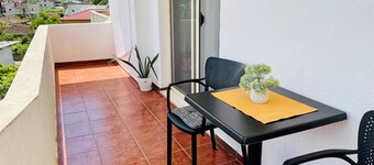 Green Trails Apartment - Completely renovated - Mountain view - City Center