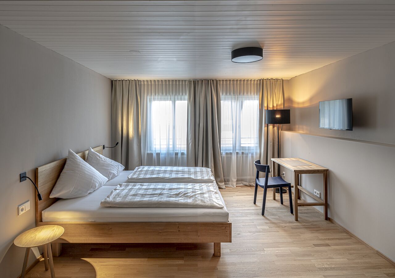 Firemannsrom – familie | Individuelt dekorert, individuelt innredet og skrivebord