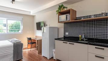 Estudio Premium (439863) | Cocina privada | Frigorífico, placa de cocina y máquina de café espresso