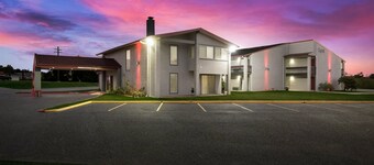 Red Roof Inn Madisonville