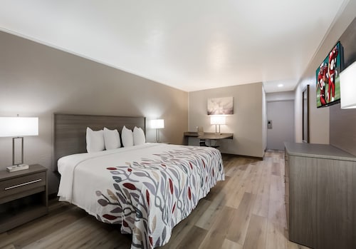 Red Roof Inn Madisonville