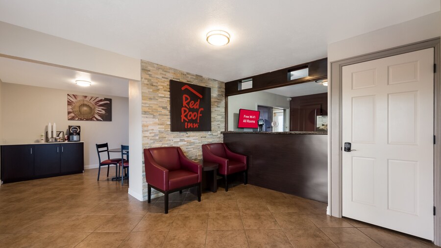 Red Roof Inn Madisonville