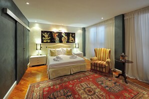 Deluxe Suite | Memory-foam beds, individually furnished, blackout curtains, free WiFi - Casa di Giò (Lanuvio)