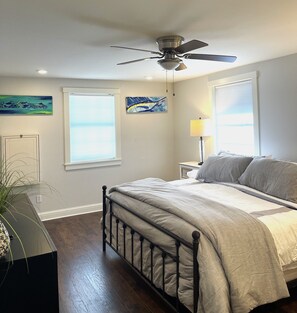 3 bedrooms, desk, iron/ironing board, free WiFi