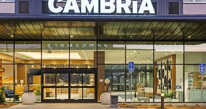 Cambria Hotel Burbank Airport