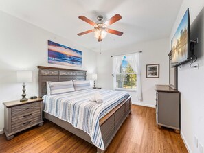 3 bedrooms, iron/ironing board, WiFi, bed sheets