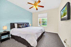 3 slaapkamers, een strijkplank/strijkijzer, wifi, beddengoed