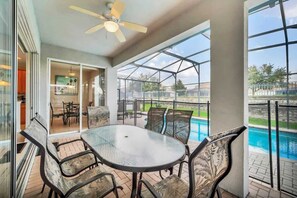 Dining - Epic Windsor Hills Poolside Escape (Kissimmee)