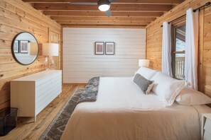 Casa estándar | 2 habitaciones, cortinas blackout y tabla de planchar con plancha 