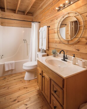 Standard House | Bathroom - Red Feather Cabins 320 (Boone)