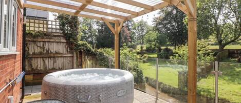Cottage | Terrace/patio
