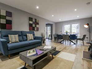 Living area - Ranbir House (Longhope)
