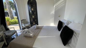 1 bedroom, internet, bed sheets