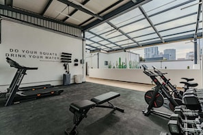 Gym - Mariano Escobedo Apartments by VH (Mexico City)