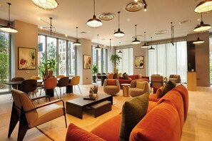 Lobby sitting area - Urban Rest Dublin Docklands (Dublin)