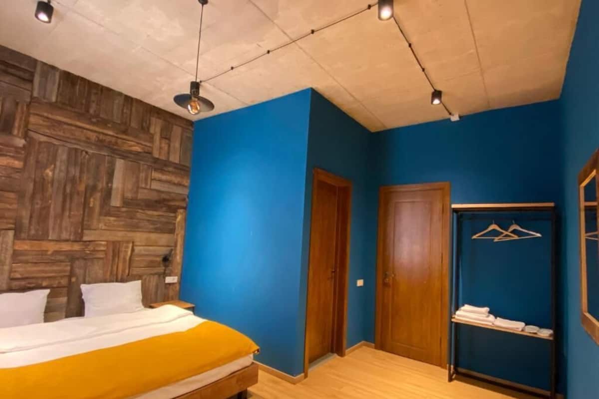 Soundproofing, iron/ironing board, free WiFi