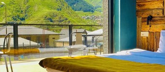 Hotel Misty Mountain