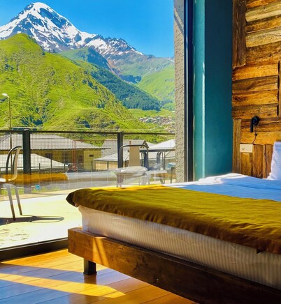 Hotel Misty Mountain