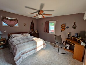 2 quartos, escrivaninha, ferros/tábuas de passar roupa, Wi-Fi