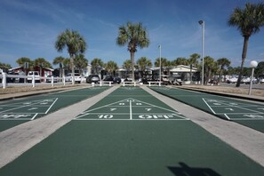 Property grounds - Venture Out 506 Large RV Lot (Panama City Beach)