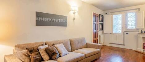 Fernseher, Arbeitsbereiche