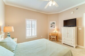 3 bedrooms, iron/ironing board, WiFi, bed sheets
