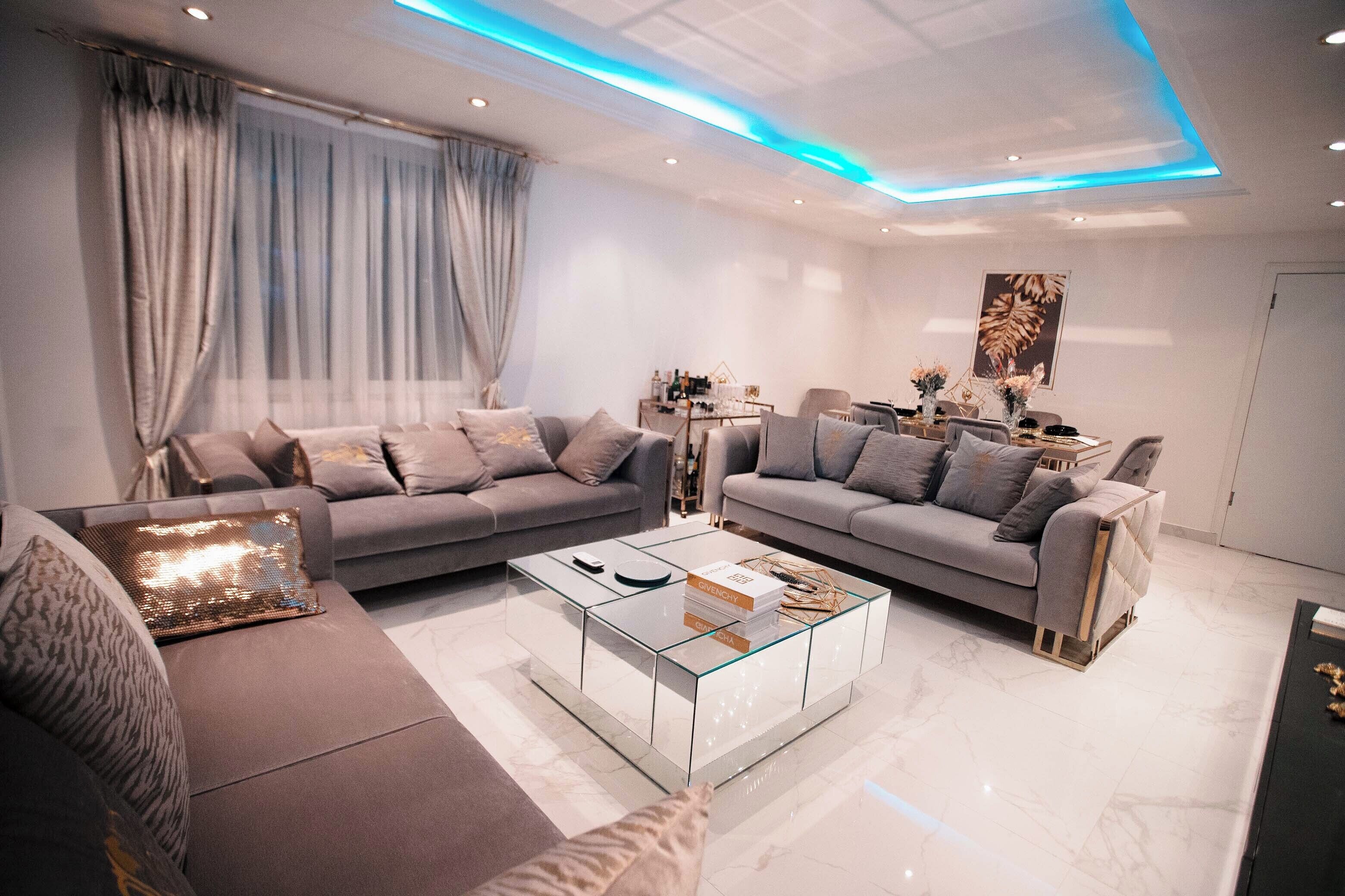 Smart-tv en een open haard