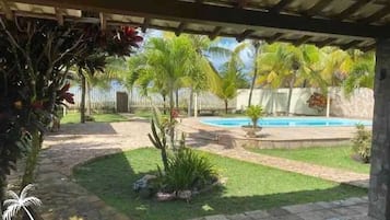 Deluxe House | 4 bedrooms, free WiFi