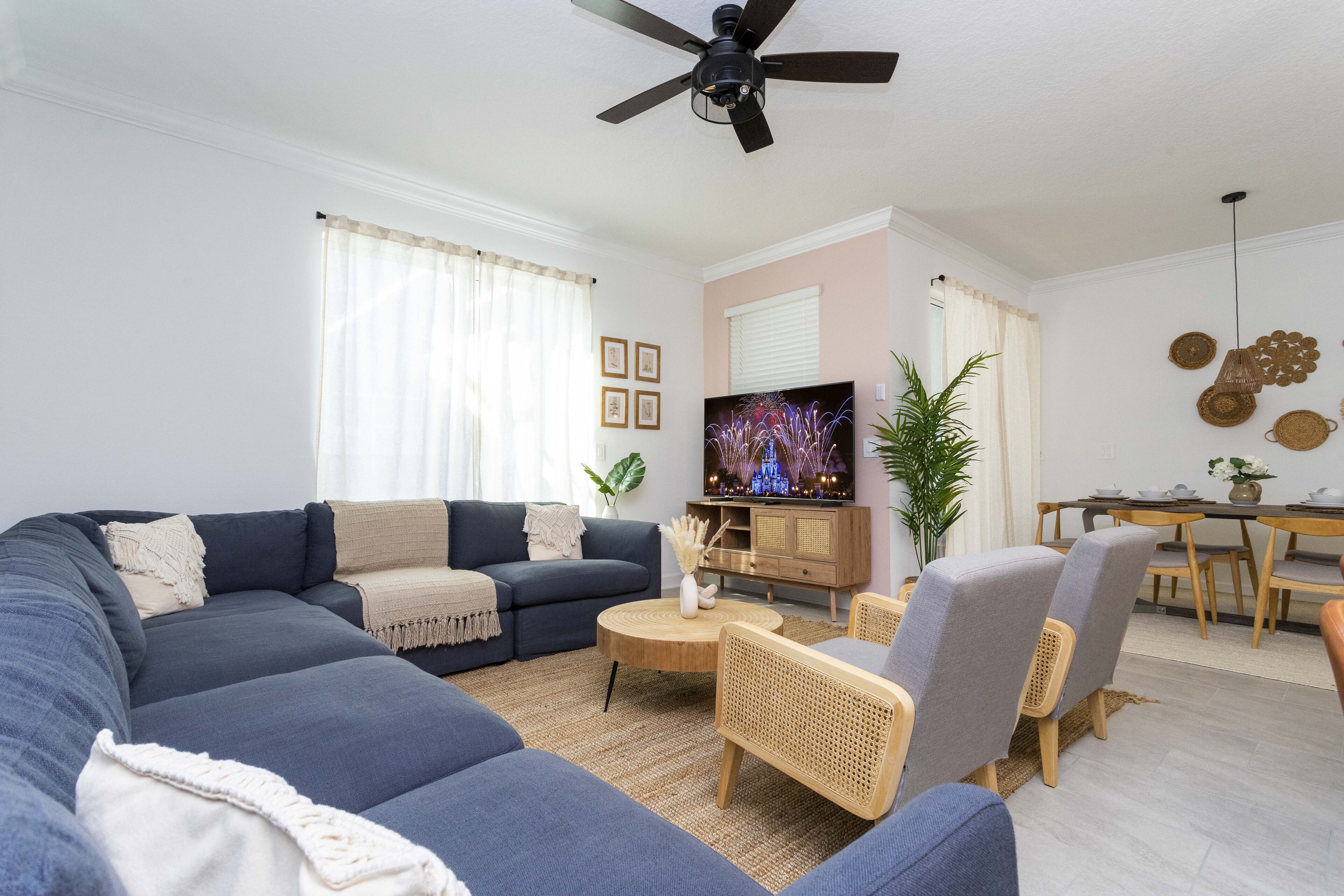 TV connectée, espaces bureaux