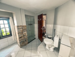 Premium Suite | Bathroom