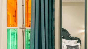 Deluxe Triple Room | Egyptian cotton sheets, premium bedding, minibar, in-room safe