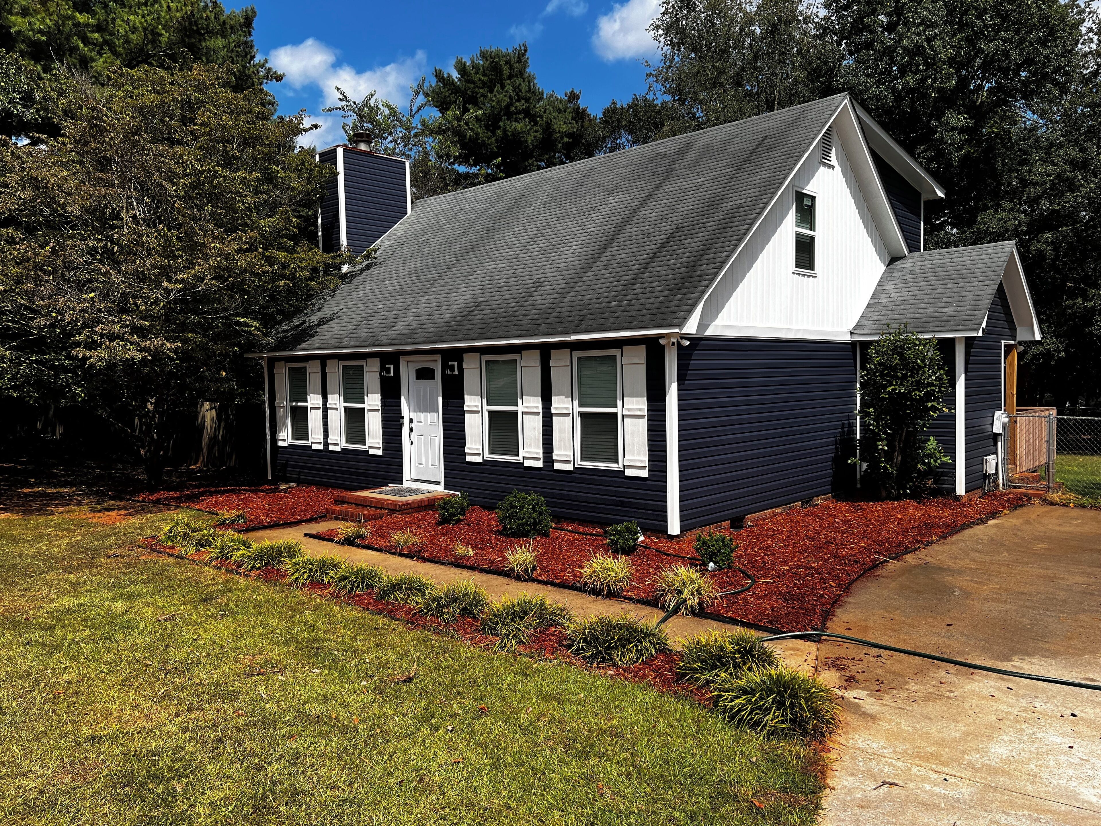 Easley Escape 3bed/2 full bath/ Entire Home