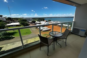 Apartment | Outdoor dining - Brisas do Lago - Apartamento 4 (Brasília)