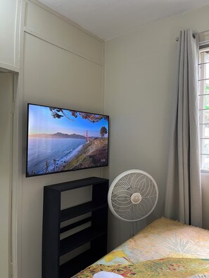 Business Apartment | 2 bedrooms, iron/ironing board, free WiFi