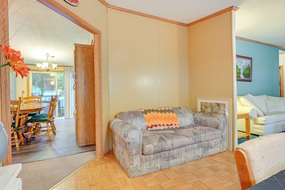 Caseville Home Walk to Beach on Lake Huron! Huron County Vrbo